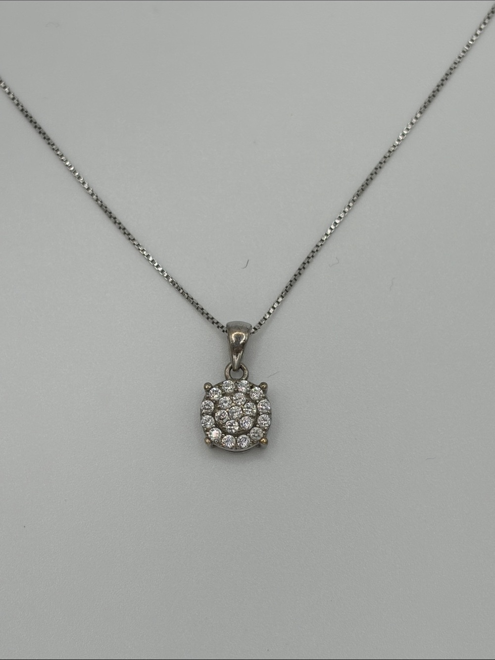 Sterling Silver 926 Round Cluster Pendant Necklace - White Crystal